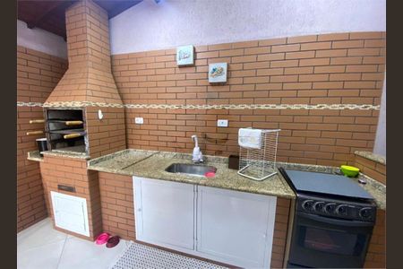 Casa à venda com 210m², 3 quartos e 2 vagas