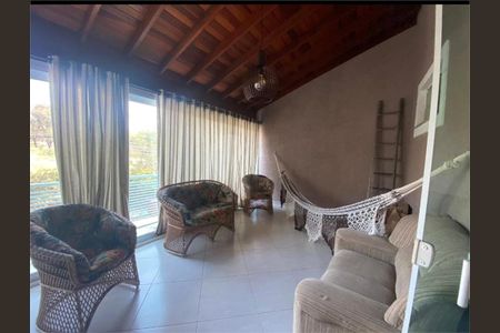 Casa à venda com 3 quartos, 210m² em Parque Sao Luiz, Jundiaí