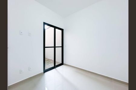 Apartamento à venda com 2 quartos, 40m² em São Lucas, São Paulo