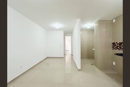 Apartamento à venda com 2 quartos, 40m² em São Lucas, São Paulo