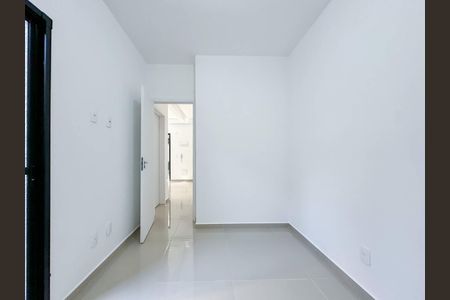 Apartamento à venda com 2 quartos, 40m² em São Lucas, São Paulo