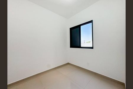 Apartamento à venda com 2 quartos, 40m² em São Lucas, São Paulo
