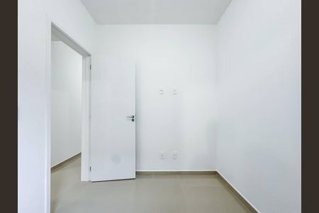 Apartamento à venda com 2 quartos, 40m² em São Lucas, São Paulo