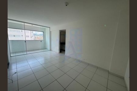 Apartamento à venda com 74m², 3 quartos e 2 vagasSala