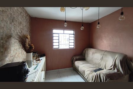 Casa para alugar com 2 quartos, 175m² em Jardim Botucatu, São Paulo