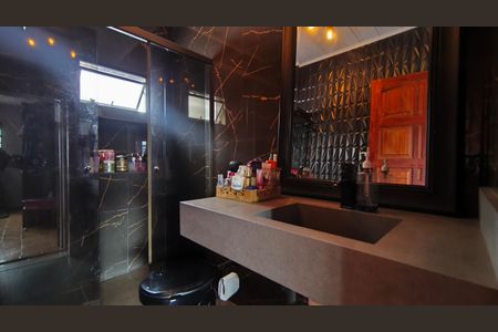 Casa para alugar com 175m², 2 quartos e 1 vaga Casa para alugar com 175m², 2 quartos e 1 vagaBanheiro