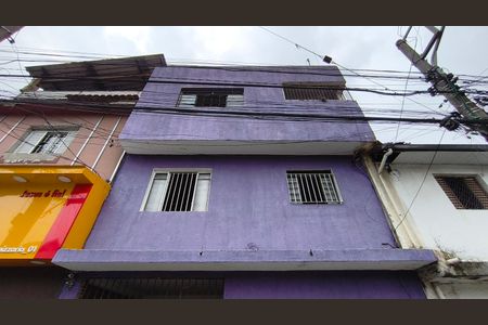 Casa para alugar com 175m², 2 quartos e 1 vaga Casa para alugar com 175m², 2 quartos e 1 vagaFachada