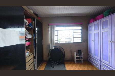 Quarto 1 de casa para alugar com 2 quartos, 175m² em Jardim Botucatu, São Paulo