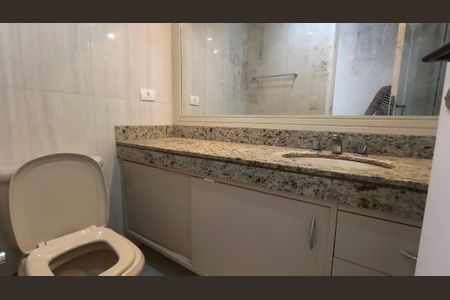 Apartamento para alugar com 120m², 3 quartos e 2 vagas Apartamento para alugar com 120m², 3 quartos e 2 vagasBanheiro Social