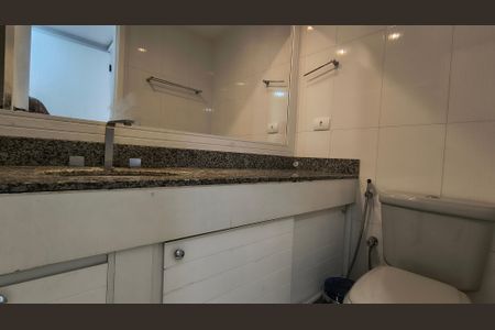 Apartamento para alugar com 120m², 3 quartos e 2 vagas Apartamento para alugar com 120m², 3 quartos e 2 vagasBanheiro da Suíte