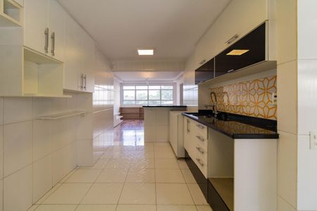 Apartamento à venda com 118m², 2 quartos e 1 vagaCozinha