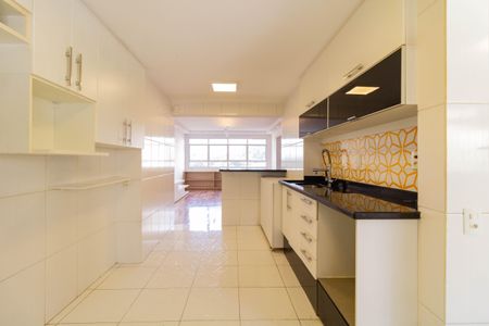 Apartamento à venda com 118m², 2 quartos e 1 vagaCozinha