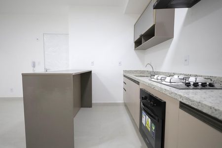 Sala e Cozinha de apartamento para alugar com 1 quarto, 56m² em Parque das Nações, Santo André