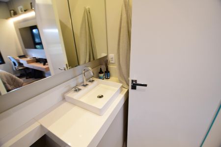 Casa de condomínio à venda com 145m², 3 quartos e 2 vagasBanheiro Suíte