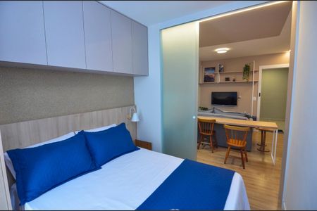 Quarto de kitnet/studio para alugar com 1 quarto, 32m² em Santo Cristo, Rio de Janeiro