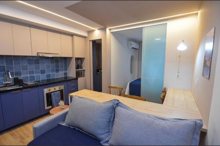 Sala de kitnet/studio para alugar com 1 quarto, 32m² em Santo Cristo, Rio de Janeiro