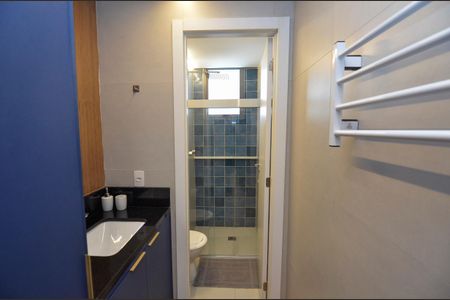 Studio para alugar com 32m², 1 quarto e sem vaga Studio para alugar com 32m², 1 quarto e sem vagaBanheiro