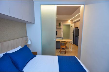 Quarto de kitnet/studio para alugar com 1 quarto, 32m² em Santo Cristo, Rio de Janeiro