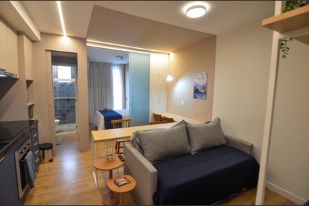 Sala de kitnet/studio para alugar com 1 quarto, 32m² em Santo Cristo, Rio de Janeiro