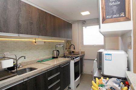 Apartamento à venda com 71m², 2 quartos e 2 vagasCozinha + Área de Serviço