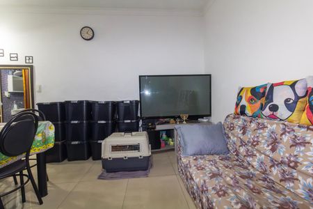 Casa à venda com 100m², 2 quartos e 3 vagasSala