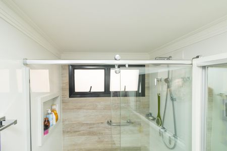 Apartamento à venda com 130m², 4 quartos e 3 vagas Apartamento à venda com 130m², 4 quartos e 3 vagasBanheiro Social