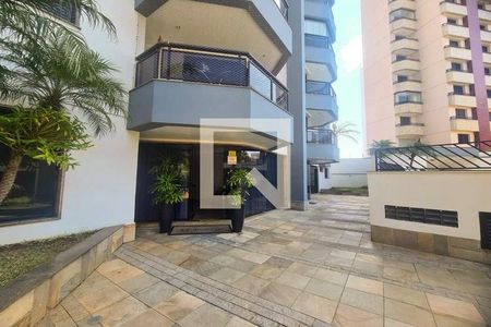 Apartamento à venda com 130m², 4 quartos e 3 vagas Apartamento à venda com 130m², 4 quartos e 3 vagasÁrea comum - Jardim