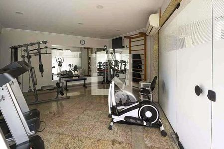Apartamento à venda com 130m², 4 quartos e 3 vagas Apartamento à venda com 130m², 4 quartos e 3 vagasÁrea comum - Academia