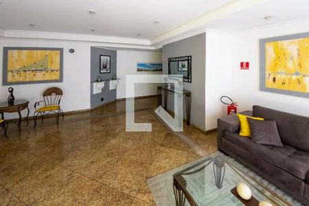 Apartamento à venda com 130m², 4 quartos e 3 vagas Apartamento à venda com 130m², 4 quartos e 3 vagasHall de entrada