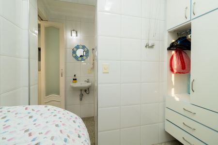 Apartamento à venda com 130m², 4 quartos e 3 vagas Apartamento à venda com 130m², 4 quartos e 3 vagasÁrea de Serviço