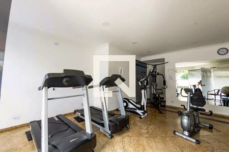 Apartamento à venda com 130m², 4 quartos e 3 vagas Apartamento à venda com 130m², 4 quartos e 3 vagasÁrea comum - Academia