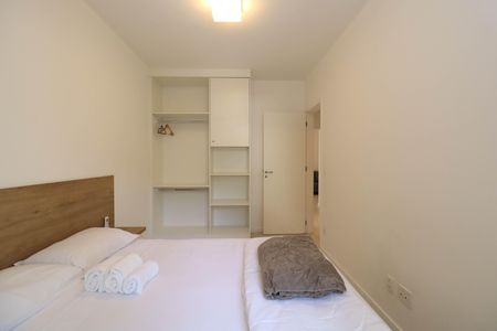 Quarto 1 de apartamento para alugar com 2 quartos, 71m² em Sumaré, São Paulo