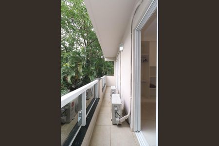 Apartamento para alugar com 71m², 2 quartos e sem vaga Apartamento para alugar com 71m², 2 quartos e sem vagaVaranda