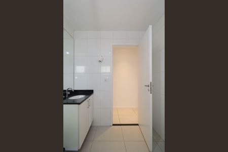 Apartamento para alugar com 71m², 2 quartos e sem vaga Apartamento para alugar com 71m², 2 quartos e sem vagaBanheiro