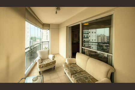 Apartamento à venda com 130m², 3 quartos e 2 vagas Apartamento à venda com 130m², 3 quartos e 2 vagasVaranda da Sala