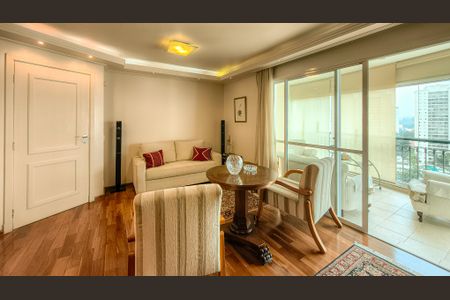 Apartamento à venda com 130m², 3 quartos e 2 vagas Apartamento à venda com 130m², 3 quartos e 2 vagasSala