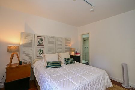 Apartamento à venda com 210m², 3 quartos e 2 vagasSuíte 1