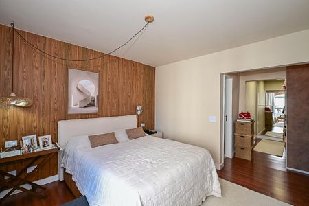 Apartamento à venda com 210m², 3 quartos e 2 vagasSuíte 3
