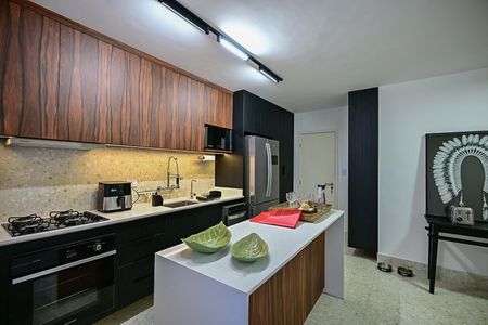 Apartamento à venda com 210m², 3 quartos e 2 vagasCozinha