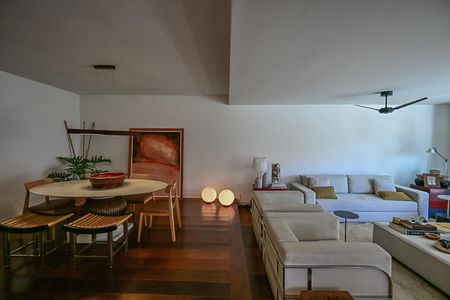 Sala de apartamento à venda com 3 quartos, 210m² em Vila Morumbi, São Paulo