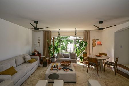 Apartamento à venda com 210m², 3 quartos e 2 vagasSala