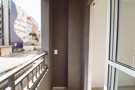 Apartamento para alugar com 38m², 2 quartos e sem vaga Apartamento para alugar com 38m², 2 quartos e sem vagaVaranda da Sala