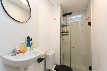 Apartamento à venda com 32m², 2 quartos e sem vaga Apartamento à venda com 32m², 2 quartos e sem vagaBanheiro
