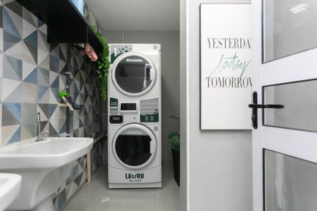 Apartamento à venda com 32m², 2 quartos e sem vaga Apartamento à venda com 32m², 2 quartos e sem vagaÁrea comum - Lavanderia