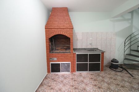 Casa para alugar com 210m², 4 quartos e 2 vagasQuintal / Área de Serviço