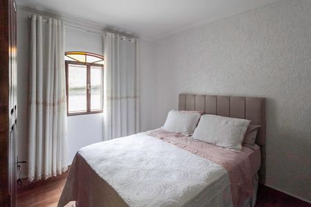 Casa à venda com 525m², 3 quartos e 4 vagas Casa à venda com 525m², 3 quartos e 4 vagasQuarto 2