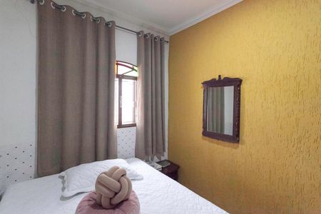 Casa à venda com 525m², 3 quartos e 4 vagas Casa à venda com 525m², 3 quartos e 4 vagasQuarto 1