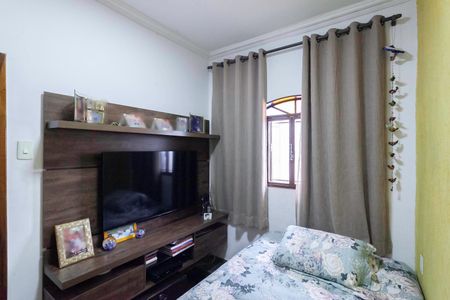 Casa à venda com 525m², 3 quartos e 4 vagas Casa à venda com 525m², 3 quartos e 4 vagasQuarto 3