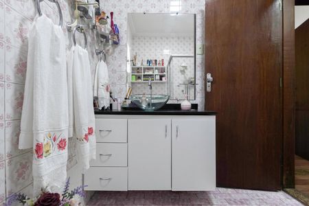 Casa à venda com 525m², 3 quartos e 4 vagas Casa à venda com 525m², 3 quartos e 4 vagasBanheiro social