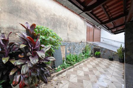 Casa à venda com 525m², 3 quartos e 4 vagas Casa à venda com 525m², 3 quartos e 4 vagasVaranda